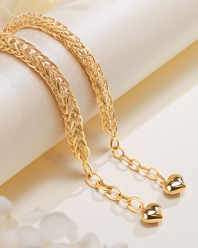 14K 18K 󷡹 